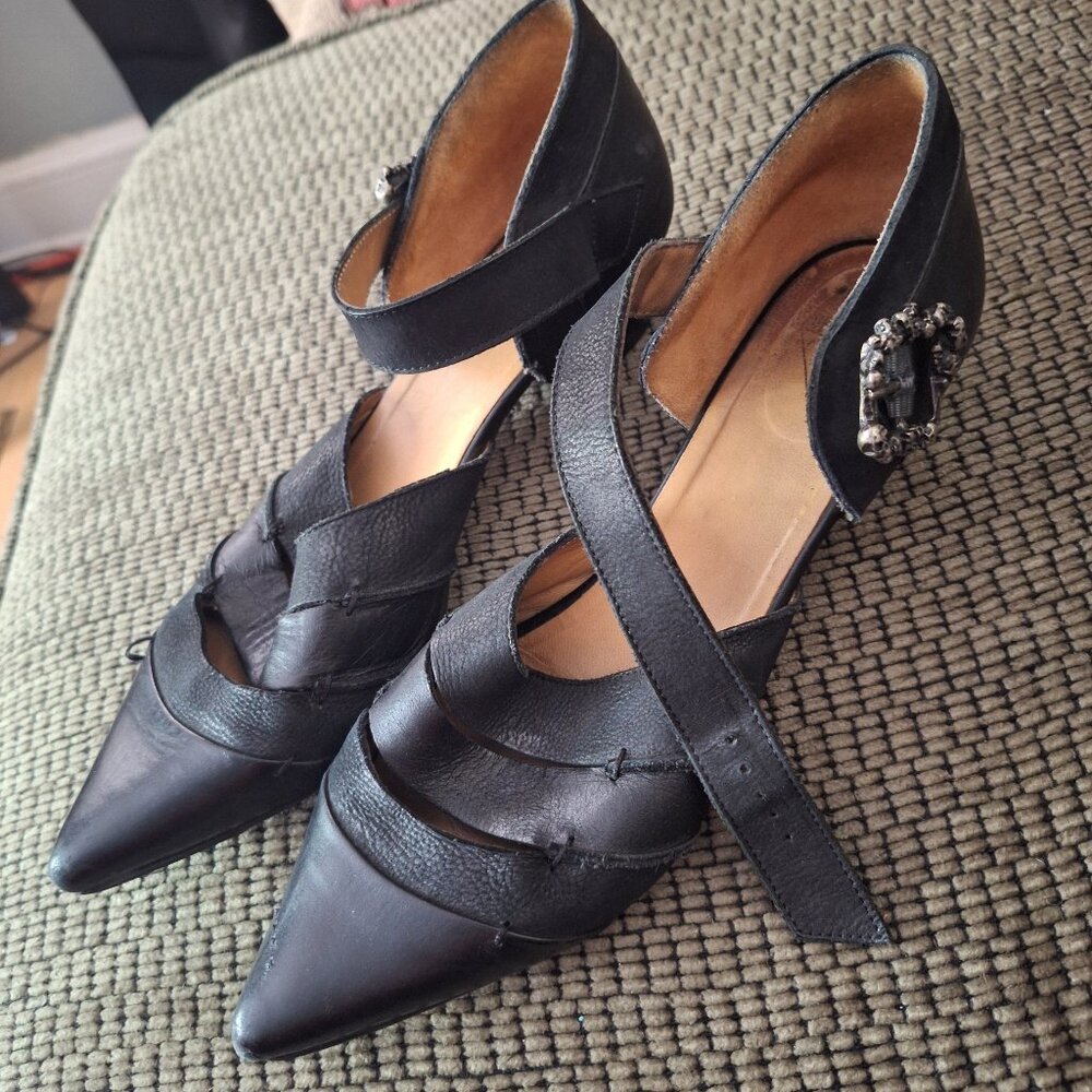 Fluevog Skull Buckle Mary Jane Flats 8.5